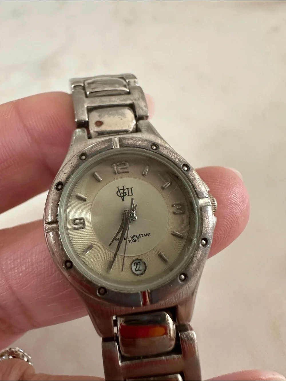 Vintage VG ll Ladies Quartz Watch Silver Tone V8234